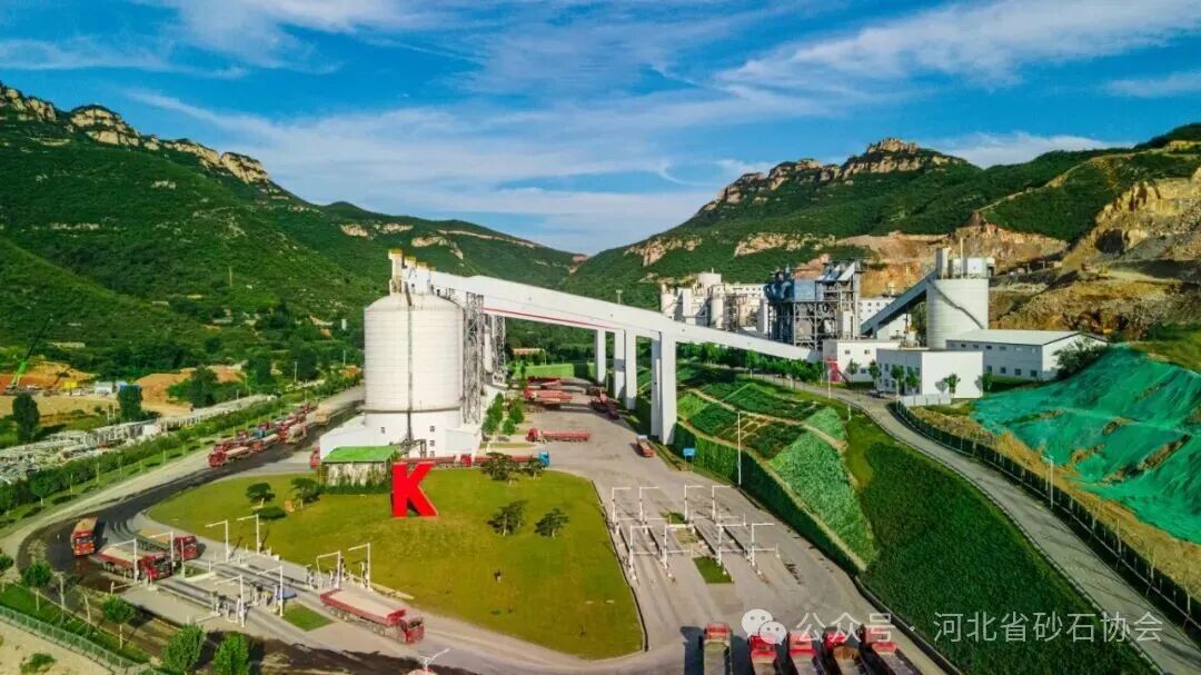 1763453521119796.jpg 46cced18-4d78-4039-9ccb-ffcc25e5b96b.jpg