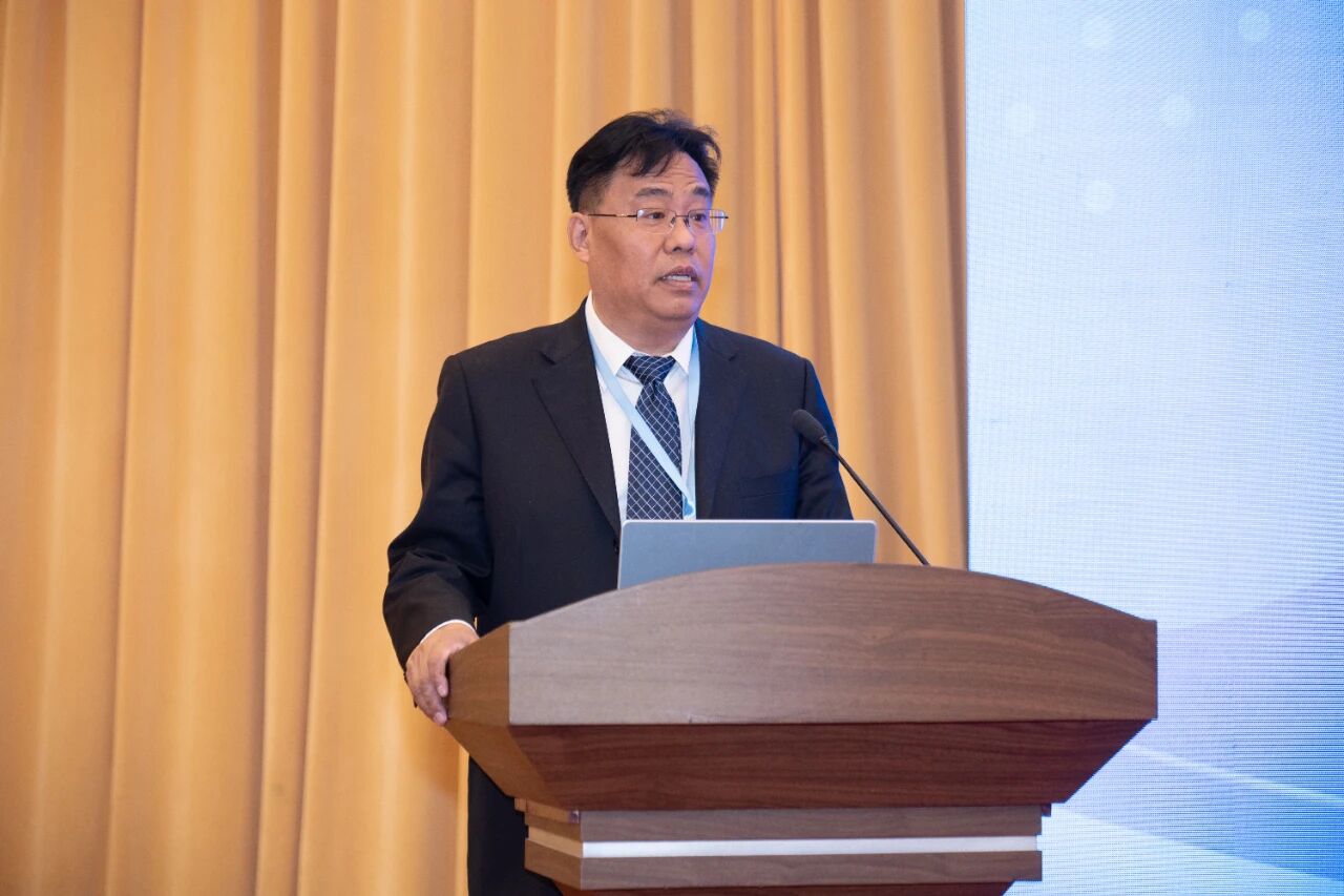 第二届京津冀砂石行业发展大会暨河北省砂石协会第一届第四次会员代表大会在石家庄举行