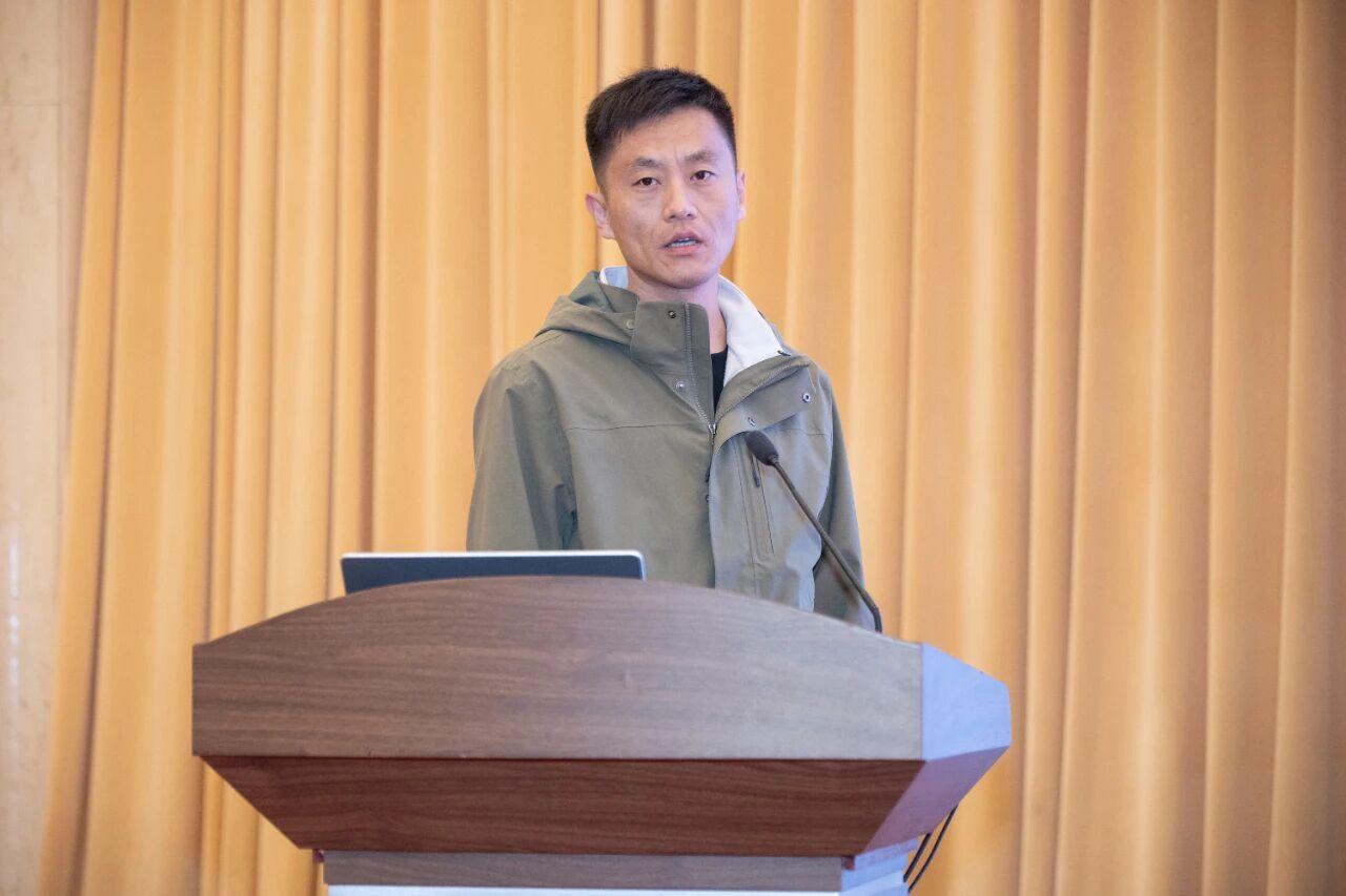 第二届京津冀砂石行业发展大会暨河北省砂石协会第一届第四次会员代表大会在石家庄举行