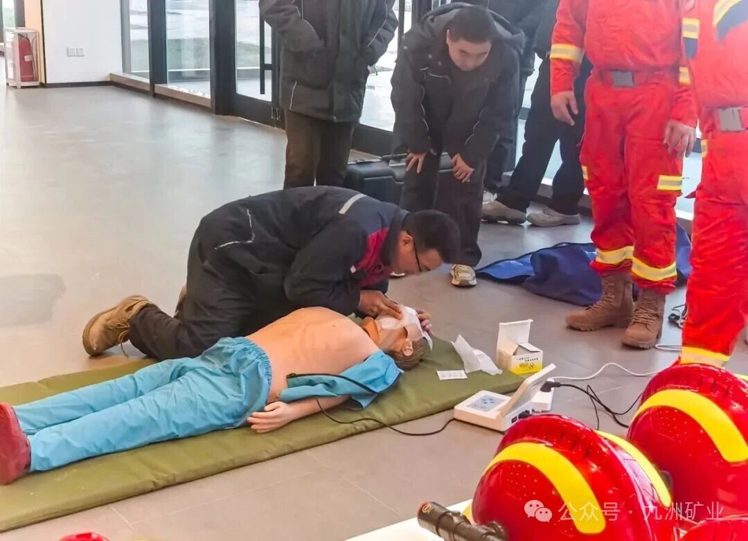 筑牢安全防线：九洲矿业组织矿山救护器材与急救技能专项培训