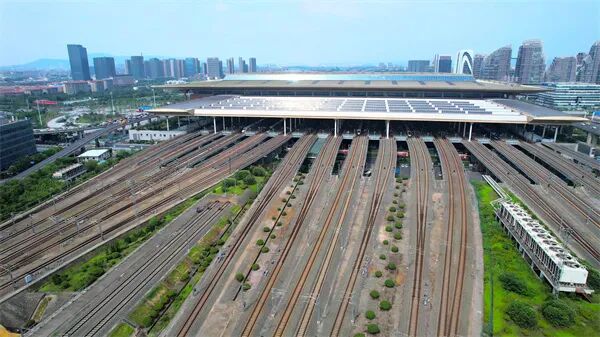 砂石需求信号明确!国家发改委重磅发文 “十五五”中西部铁路建设迎利好 砂石需求信号明确!国家发改委重磅发文 “十五五”中西部铁路建设迎利好